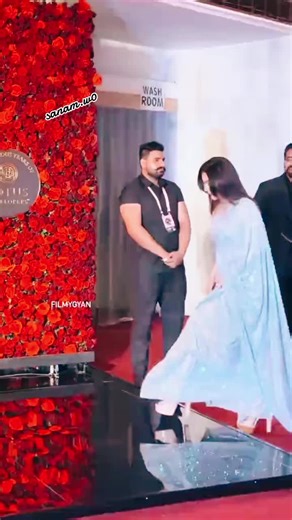 Discover Popular Bollywood Songs for Your Playlist