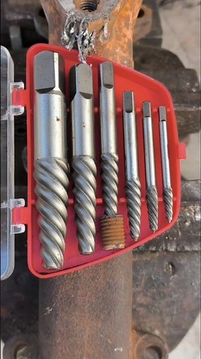 screw extractors bolt extractors or easy-outs, designed removing broken or damaged screws and bolts