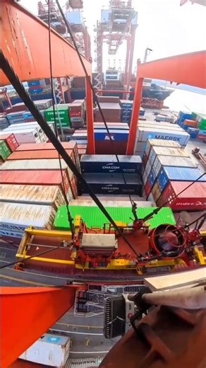 Biggest Crane Work On Sea Port - RTG Crane - Operator Skills #viral #shorts #shortsvideo