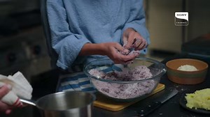 Si eres fan del tradicional tamal del norte argentino no puedes perderte el proceso para preparar esta deliciosa reversión. #AventuraGastronómicaARG TODOS LOS VIERNES A LAS 22:30HRS ARG #Video | Sony Channel