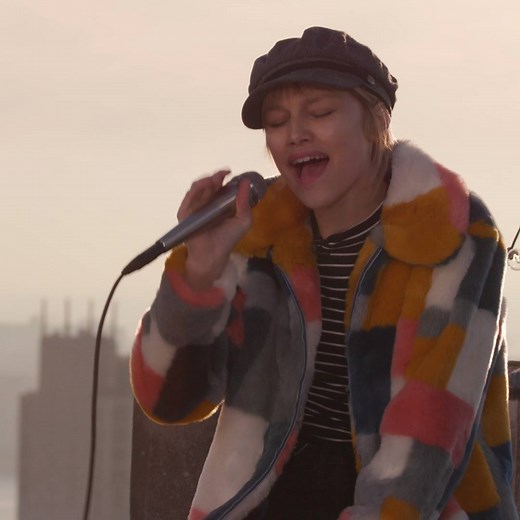 214K views · 2K reactions | Grace VanderWaal just made my day bright and sunshiny with her "Clearly" performance. ☀️☀️☀️ | MTV | Facebook