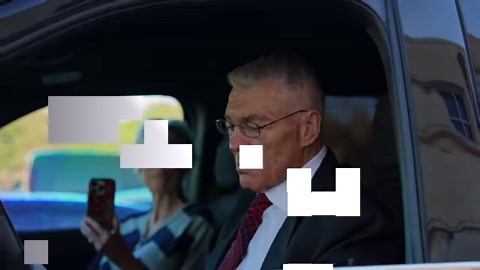 DPS Director Steven McCraw Retires After 15 Years AUSTIN – After 15 years as the Director of the Texas Department of Public Safety (DPS), Colonel Steven C. McCraw, today, said goodbye to personnel as he left DPS Headquarters in Austin for a final time. "Director Steve McCraw has headed the Texas Department of Public Safety with integrity and dedication for the last 15 years," said Governor Greg Abbott. "I thank him for his exceptional service to the state and for always upholding the rule of law