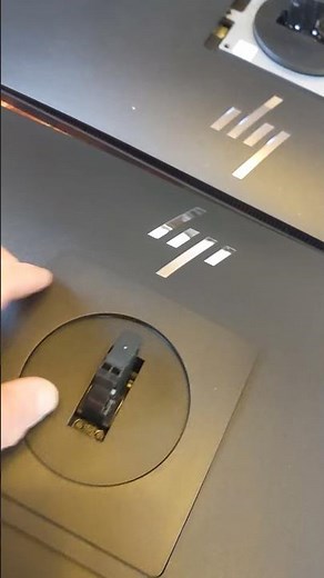 Remove the VESA plate cover and display stand on HP monitor