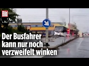 Zugunglück: Bahn kracht in Linienbus | Niederlande