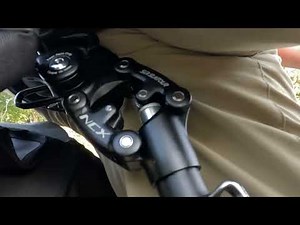 SR Suntour SP12 shock absorbing seat post in action.