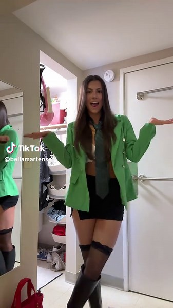 Worlds baddest onceler #thelorax #onceler #halloween #halloweekend #halloweencostume