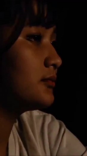 Understanding Expressive Communication in Emotional Contexts