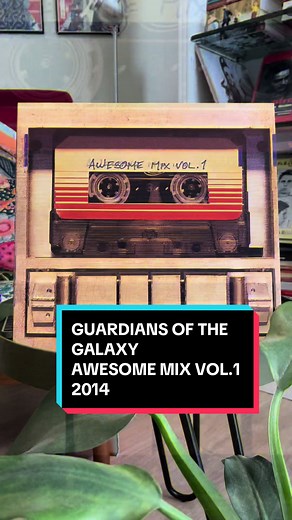 Guardians of the Galaxy Soundtrack - Awesome Mix vol. 1 #comeandgetyourlove #marvel #marvelstudios #marvelcomics #moviesoundtrack @Marvel Studios @Marvel Entertainment #guardiansofthegalaxy #vinyl #vinil #colecaodevinil #geek #nerd #comics #superhero #vinylrecords