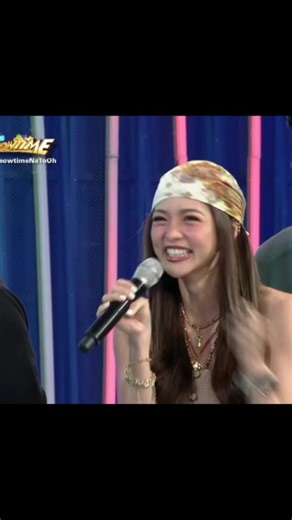 eto muna, hahaha #KimPau deadma sa hula hula, kay kimmy at pewpau lang maniwala 🥰🤭@Paulo Avelino @KimChiu