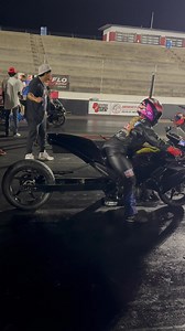 This Fast Female ZX-14 racer tries to win all the money in this grudge race | CycleDrag