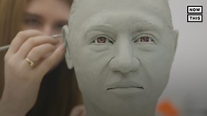 This art class is recreating the faces of unidentified migrants who died trying to cross the U.S.-Mexico border using forensic sculpting | NowThis
