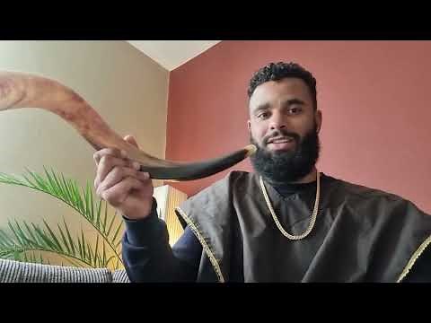 Tutorial: Blowing the Shofar / Shawapar/ Rams Horn for the Passover