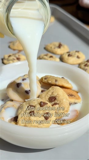 Mini chocolate chip cookies might just be better than regular cookies… and here’s why: you get nearly 100 cookies in one batch, they’re easier to snack on, and they’re ridiculously cute. This mini chocolate chip cookies recipe bakes up soft, chewy, and melt-in-your-mouth every single time. Bake them a little longer for crunchy cookie cereal or keep them soft for snacking — either way, they’re guaranteed to disappear fast. 📝 What you’ll need for these bite-sized chocolate chip cookies: • ¼ cup u