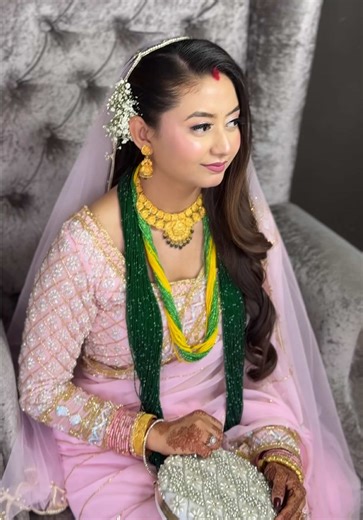 Elegant Reception Bride Look: Hairstyles and Makeup