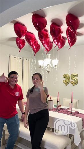 Cena Sorpresa para Celebrar 35 Años de Matrimonio