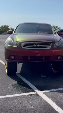 Infiniti M on 30’s DUB floaters and Infiniti G37 coupe on 30’s DUB floaters