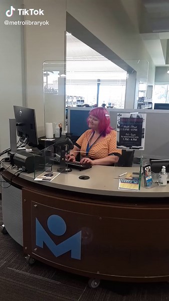 Take a gander at our newest librarian! 🦆 #library #libarians #books #summerreading #librarytok #librariansoftiktok