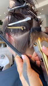 Super cute micro bob by @lulurichardss 😍 • MICRO BOB 4 @_ricfl . . . @woolf.kingsx #microbob #bobhaircut #texturedbob #lulurichards #crafthairdresser #hairbrained | Hairbrained