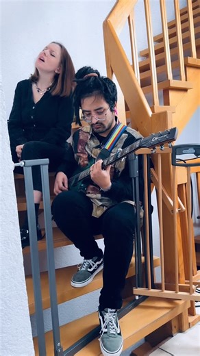 huckart on Instagram: "✨ Adventskalender – Tag 4/24 ✨ heute einer von Heleas Lieblingsweihnachtssongs - „Mary did you know“ ☺️🎄🎅 🕕 Jeden Abend um 18 Uhr erscheint ein neues Video! #christmas #adventskalender #weihnachten #christmascover #christmassong #huckart #thehuckart #marydidyouknow #weihnachtssongs #christmascontent #christmasreels"