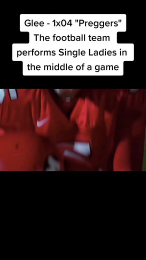 Glee 1x04 Recap: Football Team's Single Ladies Performance