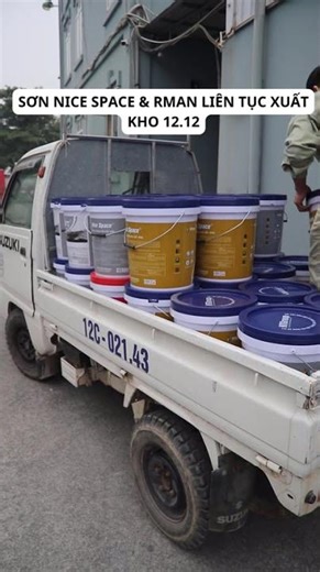 Hơn 300 thùng sơn Nice Space & Rman xuất kho ngày 12.12