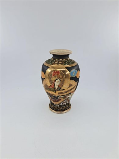 Antique, Signed Satsuma Moriage, Japan, Hand-painted Gold Porcelain Vase. - Etsy Canada