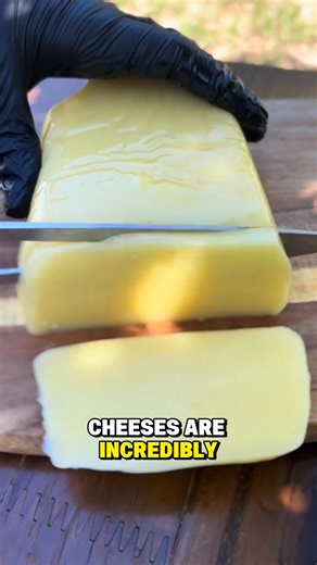 Have you ever thought about making your own vegan cheese at home? Even if you've never made cheese before, this complete course on 100% plant-based vegan cheeses will show you that it's totally possible — and easier than it looks! 👉 In just 2 hours, you can make your first vegan cheese using simple ingredients and following easy-to-understand instructions. 📚 What will you get: ✅ Complete video lessons ✅ PDF study materials ✅ Certificate of completion ✅ Lifetime access with updates of new recip