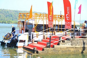Dive Deep Into The Extraordinary Beauty of Underwater Life With Maharashtra's First Ever Scuba Dive Boat
