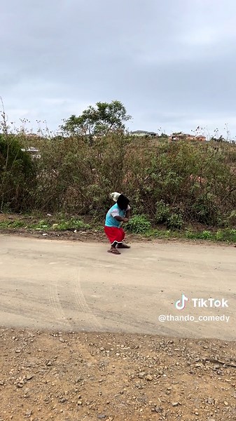 Dancing in the street @KILLORBEEZBEATZ this is dope #sama29