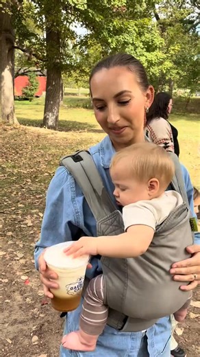 61K views · 1.6K reactions | The only way this baby boy would nap today is if his fingers were in my cold foam‍↔️珞珞☺️☺️朗朗 | Babies Fun | Facebook