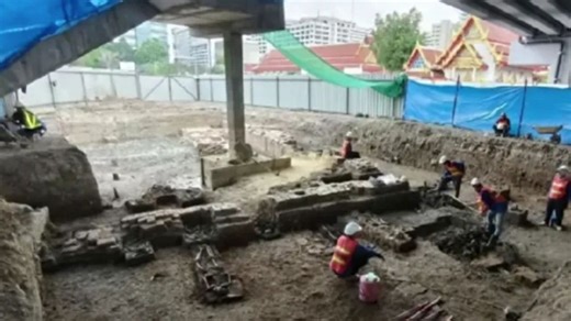 Chilling mass grave of 'victims of execution' unearthed at train station