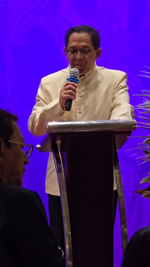USLS School of Law Dean Atty. Ralph Sarmiento introduced the new La Sallian lawyers who took their oath of membership before the IBP Neg. Occ. | Tanyag News and Features