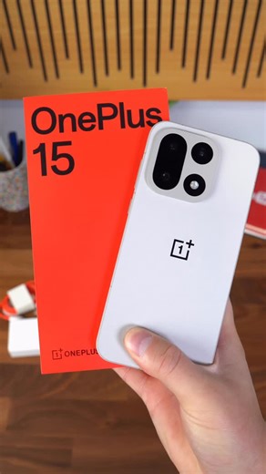 Tim Schofield on Instagram: "OnePlus 15 Unboxing! Love the new Sandstone color. The Specs: • Chip: @snapdragonofficial 8 Elite Gen 5 • Screen: 6.78” LTPO (165Hz) • Battery: 7,300 mAh!!!!!!! • Cameras: 50MP Main + Ultrawide + Telephoto • Build: IP69K Rated (Ultra Durable) #OnePlus #OnePlus15 #Unboxing #Tech #gadgets"