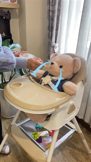 Interactive Baby Driving Simulator Toy Make playtime exciting with this fun baby driving simulator toy, designed to keep babies engaged and entertained. With a realistic steering wheel, buttons, lights, and sounds, it encourages sensory play and helps develop hand-eye coordination. A perfect distraction toy for babies, especially during feeding time or when they need something fun to explore. ✨ Interactive steering wheel design ✨ Lights and sound effects ✨ Encourages sensory development ✨ Safe a