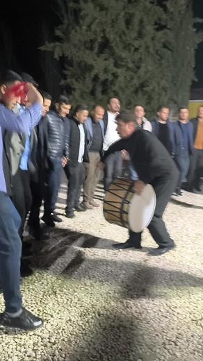 #düğündernek🎤🎤🎤🥁🥁🥁🎹🎹🎸🎸🎼🎼🎻🎻 #çiftayak #halay #öneçıkar #arsanoğulları @الفنان احمد السامر🎤🎙