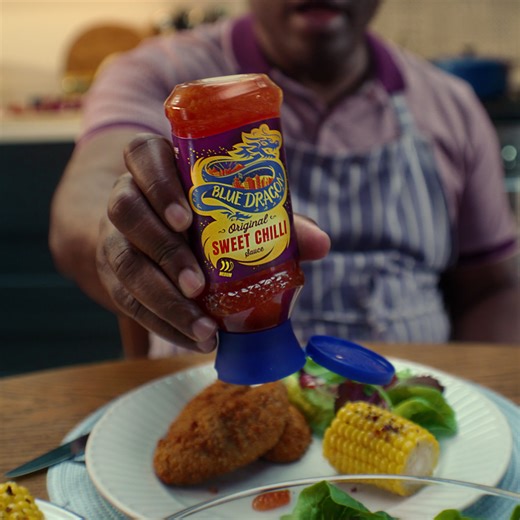45K views · 23 reactions | One small squeeze to bring a lil’ zing to your favourite midweek dinner. Give it a try at @tesco @asda @morrisons (and more!) | Blue Dragon | Facebook