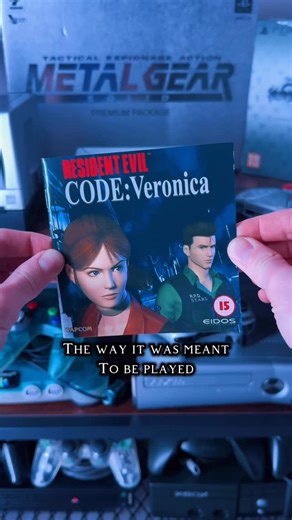 nostalgeek | Sergio on Instagram: "Code: Veronica The way it was meant to be played—Dreamcast, and its beautiful VMU. Does this really need a Remake? #residentevil #claireredfield #dreamcast #retrogaming #fearcore"