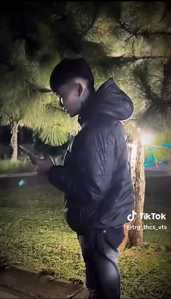 Nguyễn Đình Khánh - 9a2 niên khoá ( 2022-2023 ) , anh ấy khiến cho bao em gái gục ngã trước sự bảnh trai , tuấn tú của mình. #thcsvts #xh #xuhuong #viral