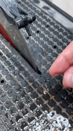 Cutting open an Idaho agate! #agatedad #agate