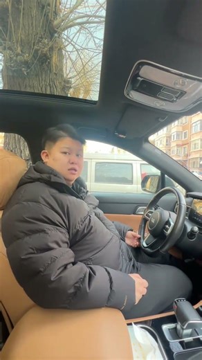 Female Driver's Repair Fail! Hilarious Car Fix Unintended Twists