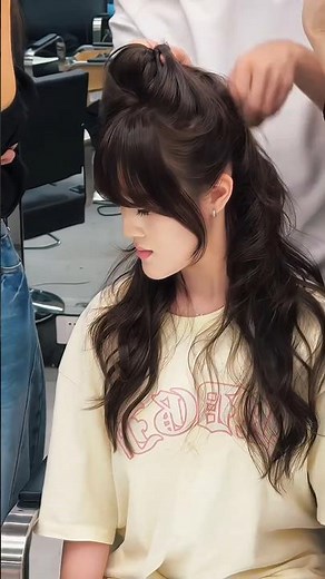 Cutting side bangs like a pro! Satisfying Haircut 💇‍♀️✨