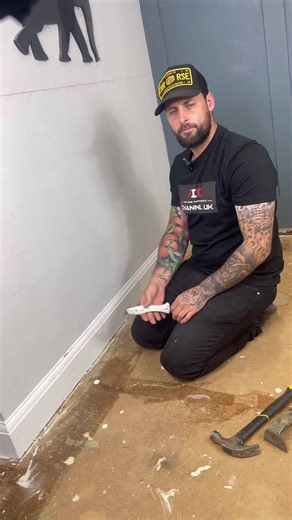 605K views · 3K reactions | How To Remove Baseboard Like A Pro #diy #howto #reels #homeimprovement | The Home Improvements Channel Uk | Facebook