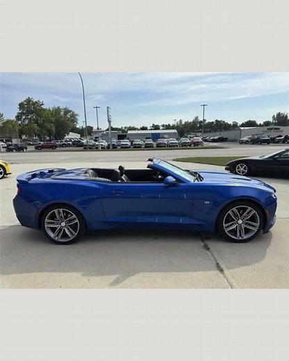💙 2017 Chevrolet Camaro SS Convertible – 455hp of Open-Air Thrill! 💙