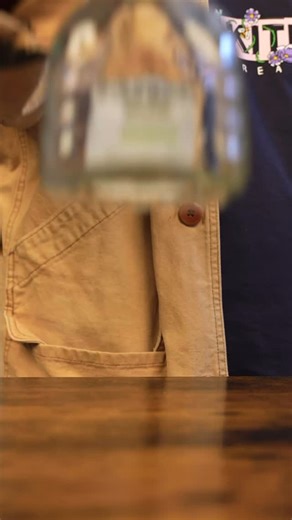 Vietnamese Dipping Sauce (Nuoc Mam Cham) Yields ~750 ml Recipe by: @hungryhuy Ingredients: • 480 ml (2 cups) water • 130 g (about 1 cup) sugar • 120 ml (3/4 cup) freshly squeezed lime or lemon juice • 140 ml (a little over ½ cup) fish sauce Optional Ingredients: • 4 cloves garlic, minced • 4 Thai or bird’s eye chilies, minced ⸻ Instructions: 1. In a large bowl, dissolve sugar completely in warm water. 2. Add lime (or lemon) juice and fish sauce, then stir to combine. 3. Taste and adjust — balanc