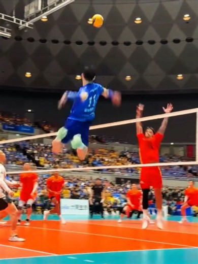 西田有志 会場を熱狂させた、超火力スパイク集。Yuji Nishida A collection of super-powerful spikes that electrified the venue.#バレーボール #volleyball