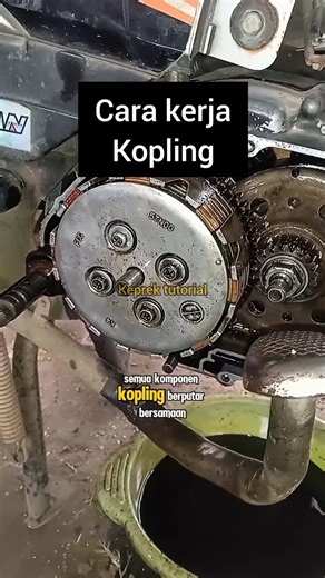 THIS IS HOW A MOTORCYCLE CLUTCH WORKS #shorts