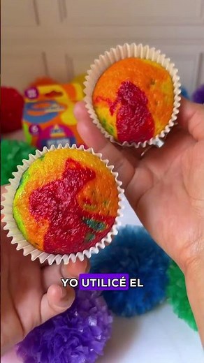 Rainbow Cupcakes! Super easy! 🌈🧁