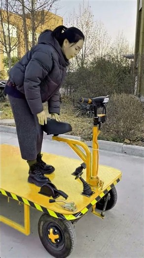 Mountain Orchard Transport Vehicle# Automatic Lifting, Convenient, Time-Saving, and Labor-Saving