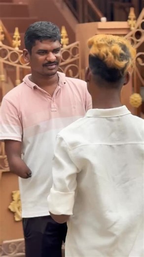 Deena Karthi on Instagram: "💥 SUNDARAPANDI | SWIMMING NATIONAL PLAYER | SUPPORT FRIENDS 💥 Gpay Number : 9791944274 ________________________________ 🙏🏻🥰.சேவையே கடவுள்.🥰🫶.. 🫶🥰.மாற்றம்.🥰🫶💥…. எல்லோருக்கும் வணக்கம் என்னுடைய பெயர் சுந்தரபாண்டி என்னுடைய ஊர் வந்து பரமக்குடி பக்கத்துல ஒரு சின்ன கிராமம் அஞ்சாவது படிக்கும்போது பசங்களோட மாடியில விளையாடும் போது கை வந்து கரண்ட்ல பட்டு என்னுடைய ரெண்டு கை எடுக்கக்கூடிய நிலைமை ஆயிருச்சு அதுல இருந்து ரெண்டு கை இல்லாம நான் நிறைய கஷ்டப்பட்டு இருக்கேன். 