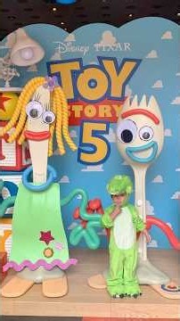 🧸🤠 Welcome to Andy’s Toy Box! 🚀✨ #fyp #datscenzo #toystory #disney #toystoryland #toystory